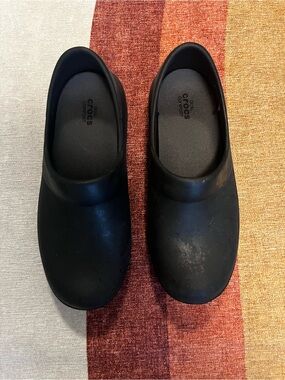 CROCS Black Bistro-Style Slip-On Clogs